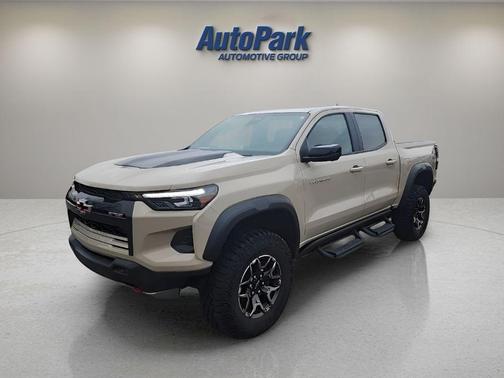 Sand Dune Metallic 2024 Chevrolet Colorado ZR2