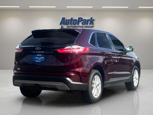Burgundy Velvet Metallic Tinted Clearcoat 2022 Ford Edge SEL