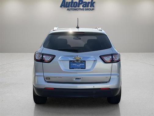 2017 Chevrolet Traverse 2LT