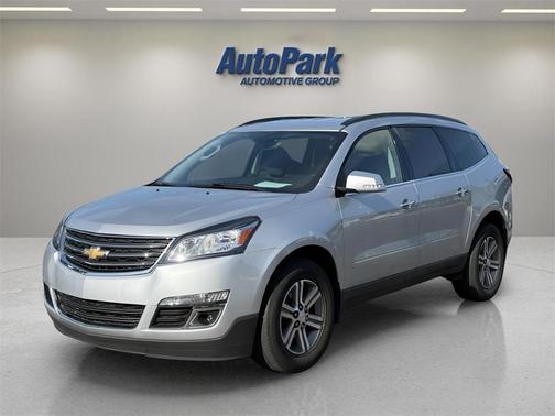 2017 Chevrolet Traverse 2LT