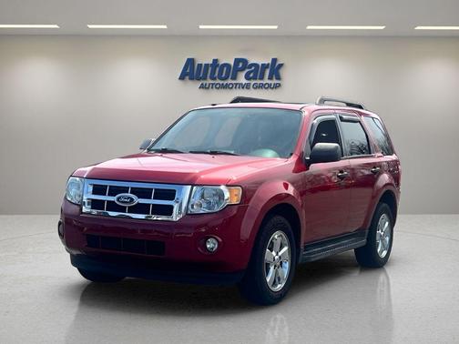 Sangria Red Metallic 2010 Ford Escape XLT