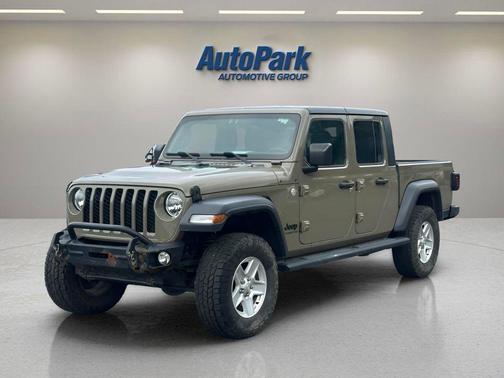 Gator Clearcoat 2020 Jeep Gladiator Sport