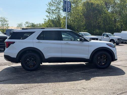 White Metallic 2026 Ford Explorer Tremor