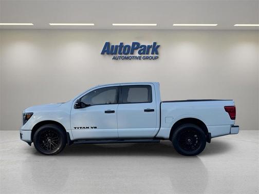 2018 Nissan Titan SV