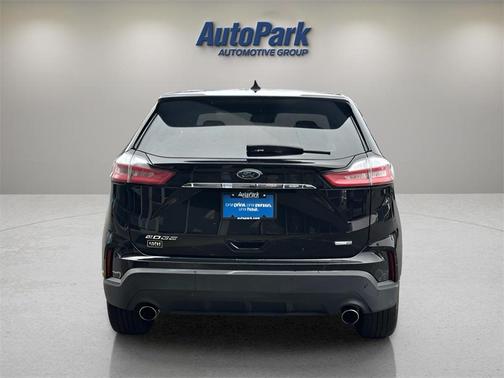 2020 Ford Edge SE