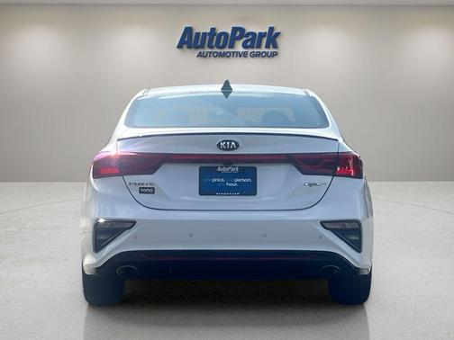 Snow White Pearl 2021 Kia Forte GT