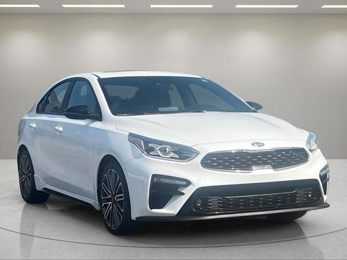 Snow White Pearl 2021 Kia Forte GT