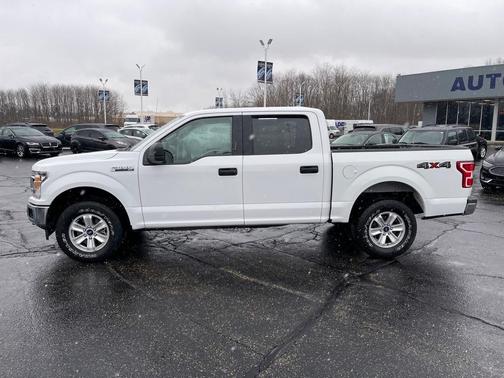 Photo 2 of 30 of 2020 Ford F-150 XLT