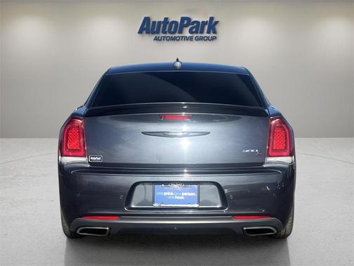 2016 Chrysler 300 S