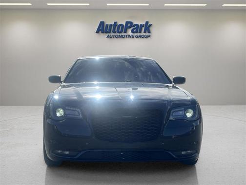 2016 Chrysler 300 S