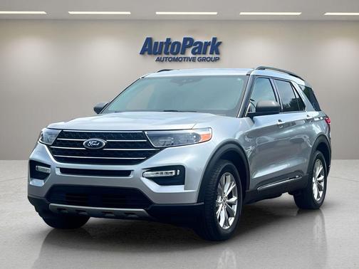 Iconic Silver Metallic 2020 Ford Explorer XLT
