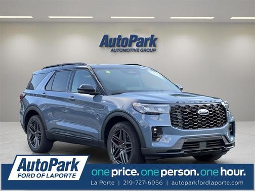 2025 Ford Explorer ST-Line