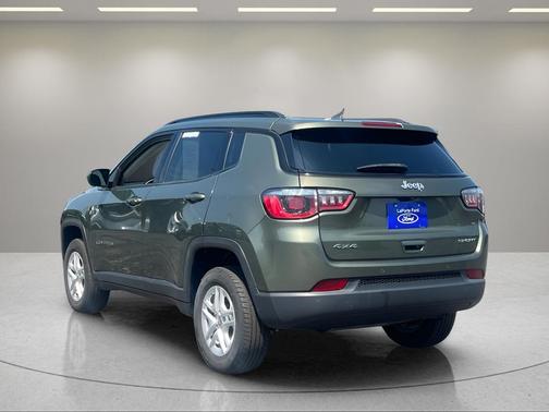 Olive Green Pearlcoat 2018 Jeep Compass Sport
