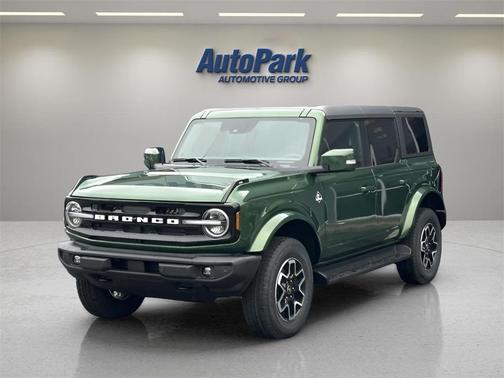 2025 Ford Bronco Outer Banks