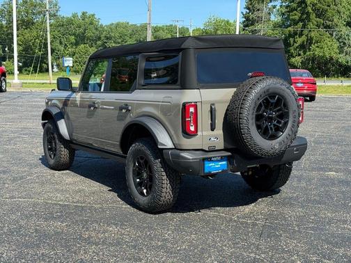 Gray 2026 Ford Bronco Badlands