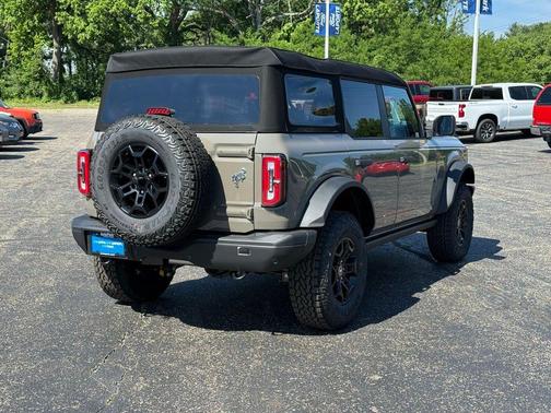 Gray 2026 Ford Bronco Badlands