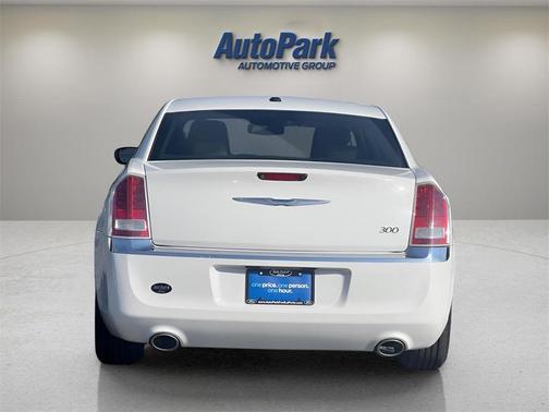 2012 Chrysler 300 Limited