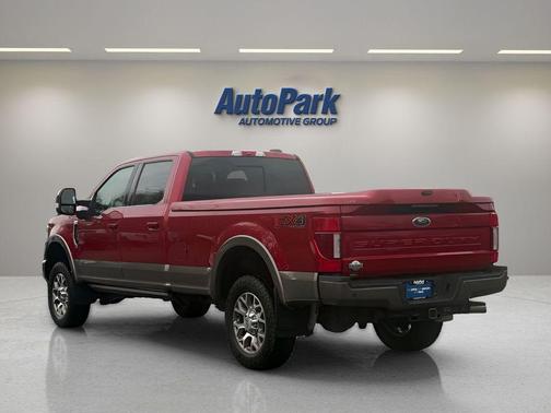Rapid Red Metallic Tinted Clearcoat 2022 Ford F-250 King Ranch