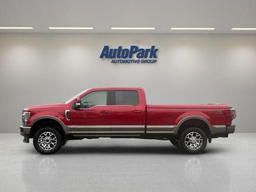Rapid Red Metallic Tinted Clearcoat 2022 Ford F-250 King Ranch