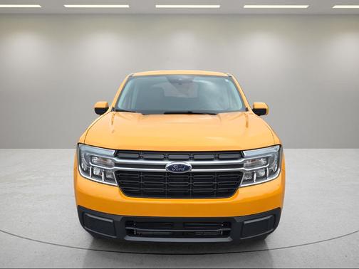 Cyber Orange Metallic Tricoat 2023 Ford Maverick Lariat