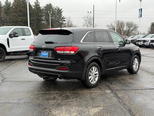2018 Kia Sorento L