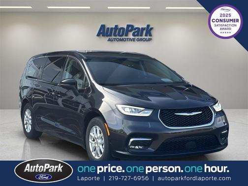 2023 Chrysler Pacifica Touring-L