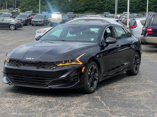 Ebony Black 2022 Kia K5 GT-Line