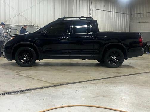 2017 Honda Ridgeline Black Edition