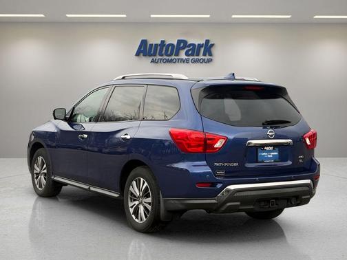 2019 Nissan Pathfinder SL