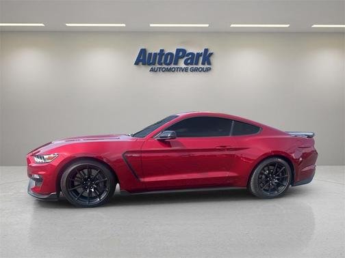 2017 Ford Shelby GT350 Base