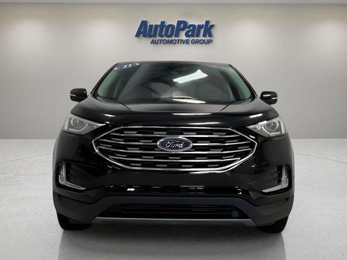 Agate Black Metallic 2021 Ford Edge Titanium