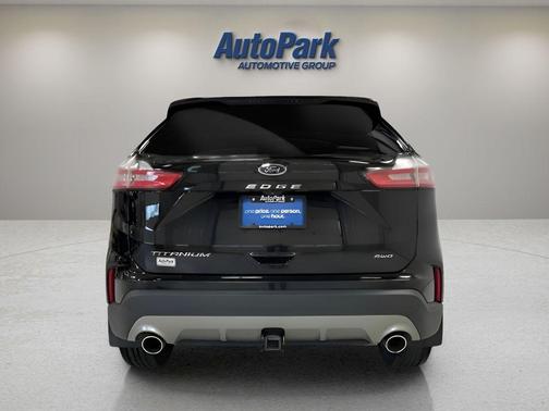 Agate Black Metallic 2021 Ford Edge Titanium