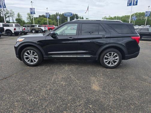 Agate Black Metallic 2023 Ford Explorer Limited