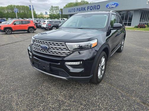 Agate Black Metallic 2023 Ford Explorer Limited