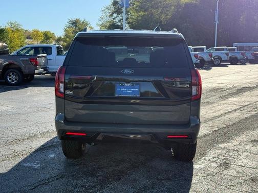 2025 Ford Expedition Tremor