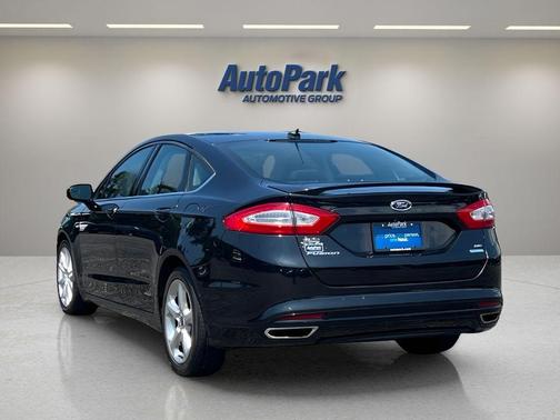 Tuxedo Black 2015 Ford Fusion SE