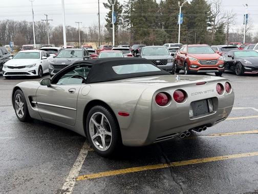 2002 Chevrolet Corvette Base