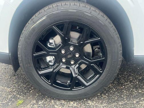 Oxford White 2026 Ford Maverick XLT