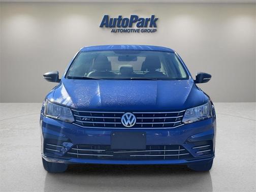 2017 Volkswagen Passat 1.8T R-Line
