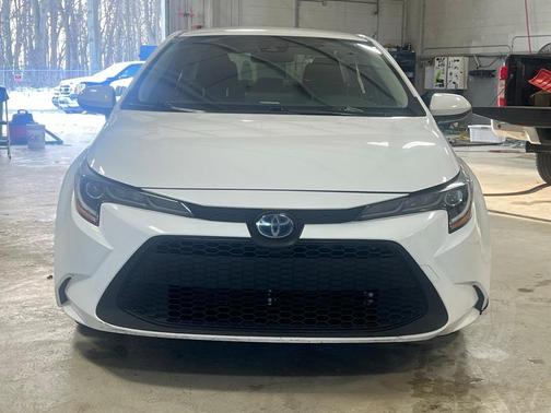2022 Toyota Corolla Hybrid LE