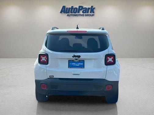 Alpine White Clearcoat 2020 Jeep Renegade Latitude