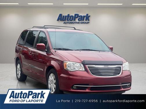 2016 Chrysler Town & Country Touring