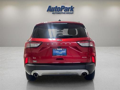 2020 Ford Escape SE