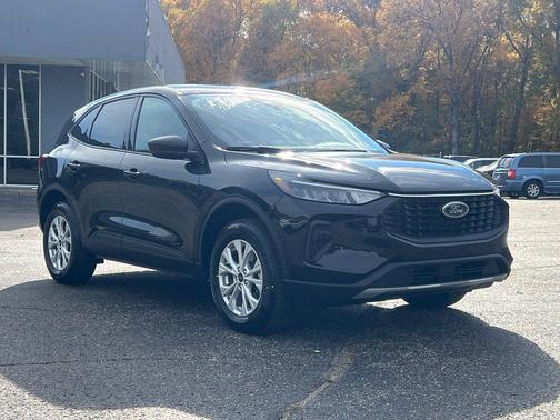 Black Metallic 2025 Ford Escape Active