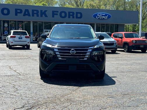 Super Black 2024 Nissan Rogue SV