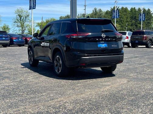 Super Black 2024 Nissan Rogue SV