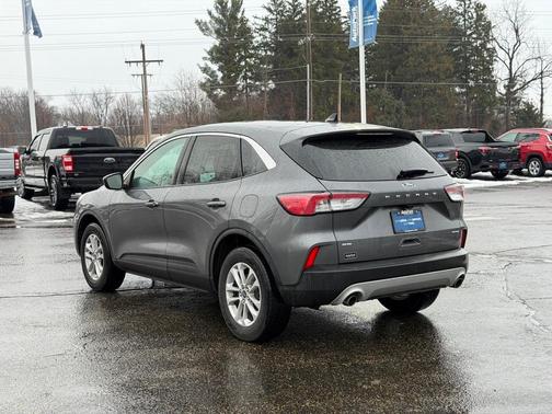 2021 Ford Escape SE