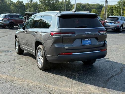 2021 Jeep Grand Cherokee L Laredo
