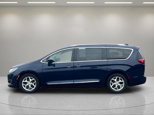 Jazz Blue Pearlcoat 2017 Chrysler Pacifica Touring-L Plus
