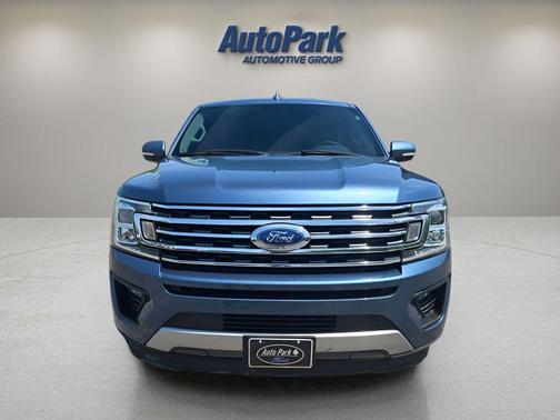 Blue Metallic 2018 Ford Expedition XLT